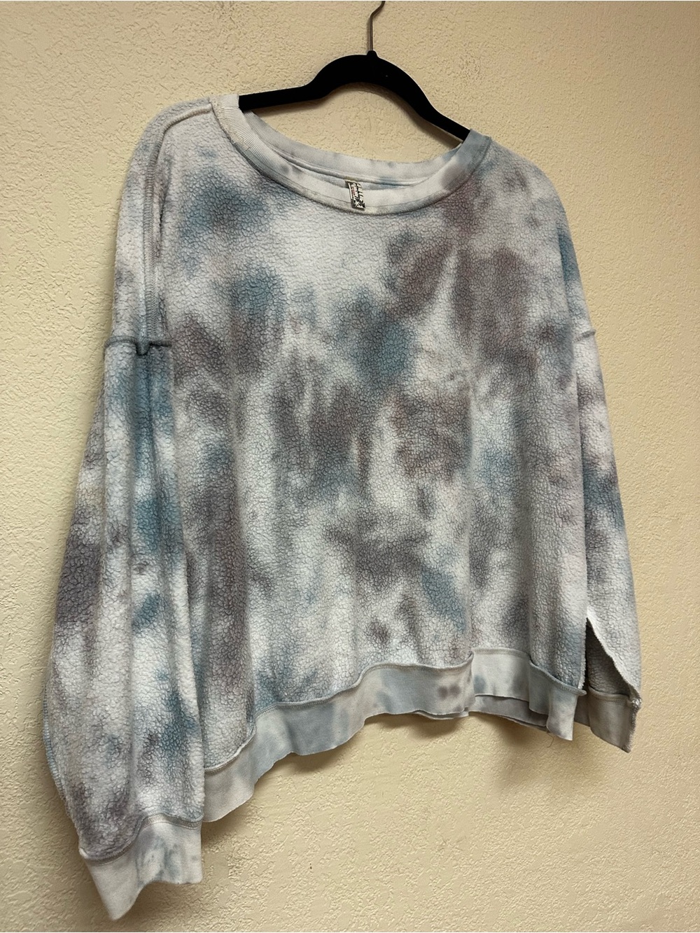 Young Fabulous & Broke Women's Blue & Gray Tie-Dye Pullover Sweatshirt size M